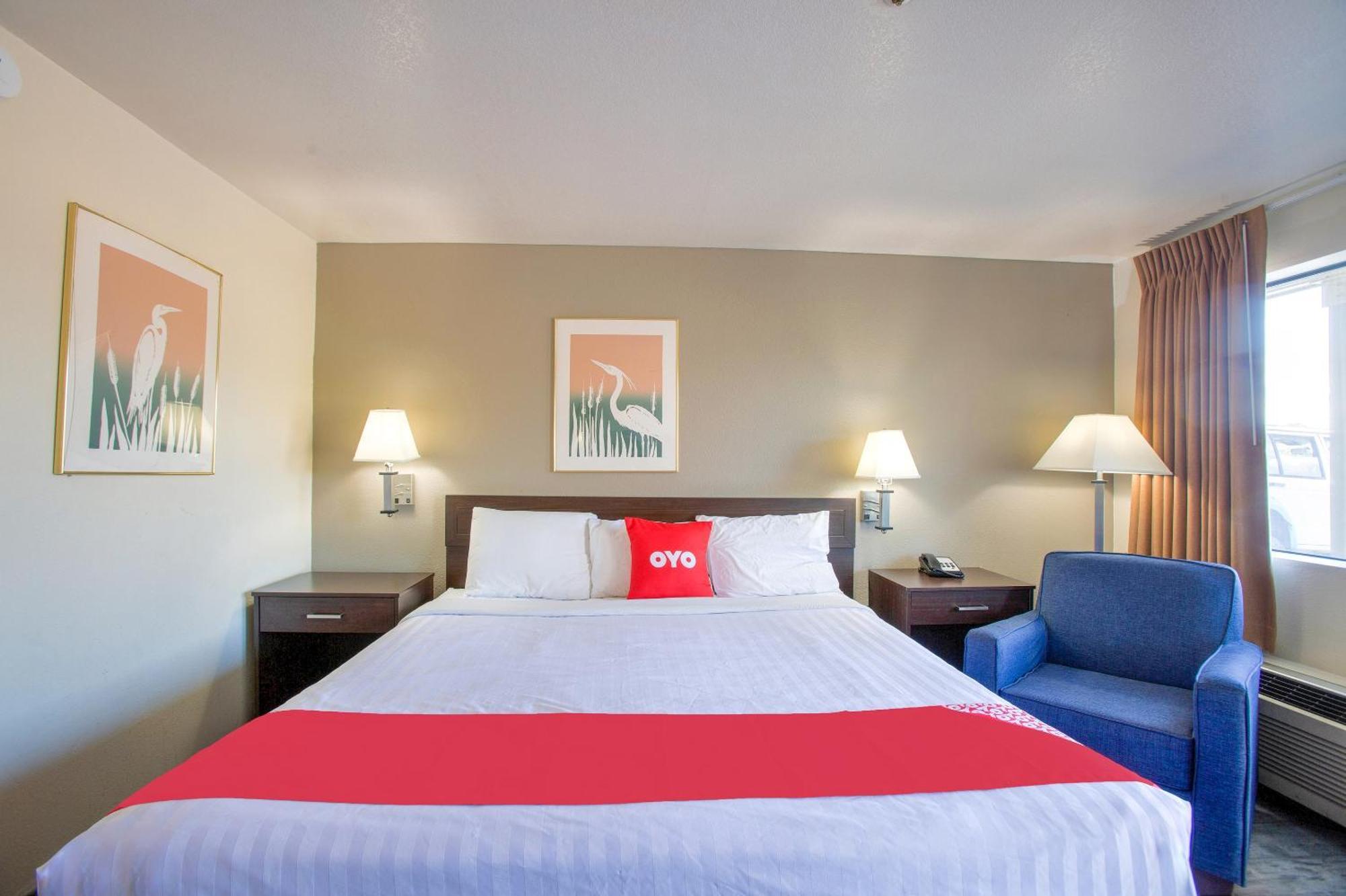 Oyo Woodland Hotel And Suites Екстер'єр фото